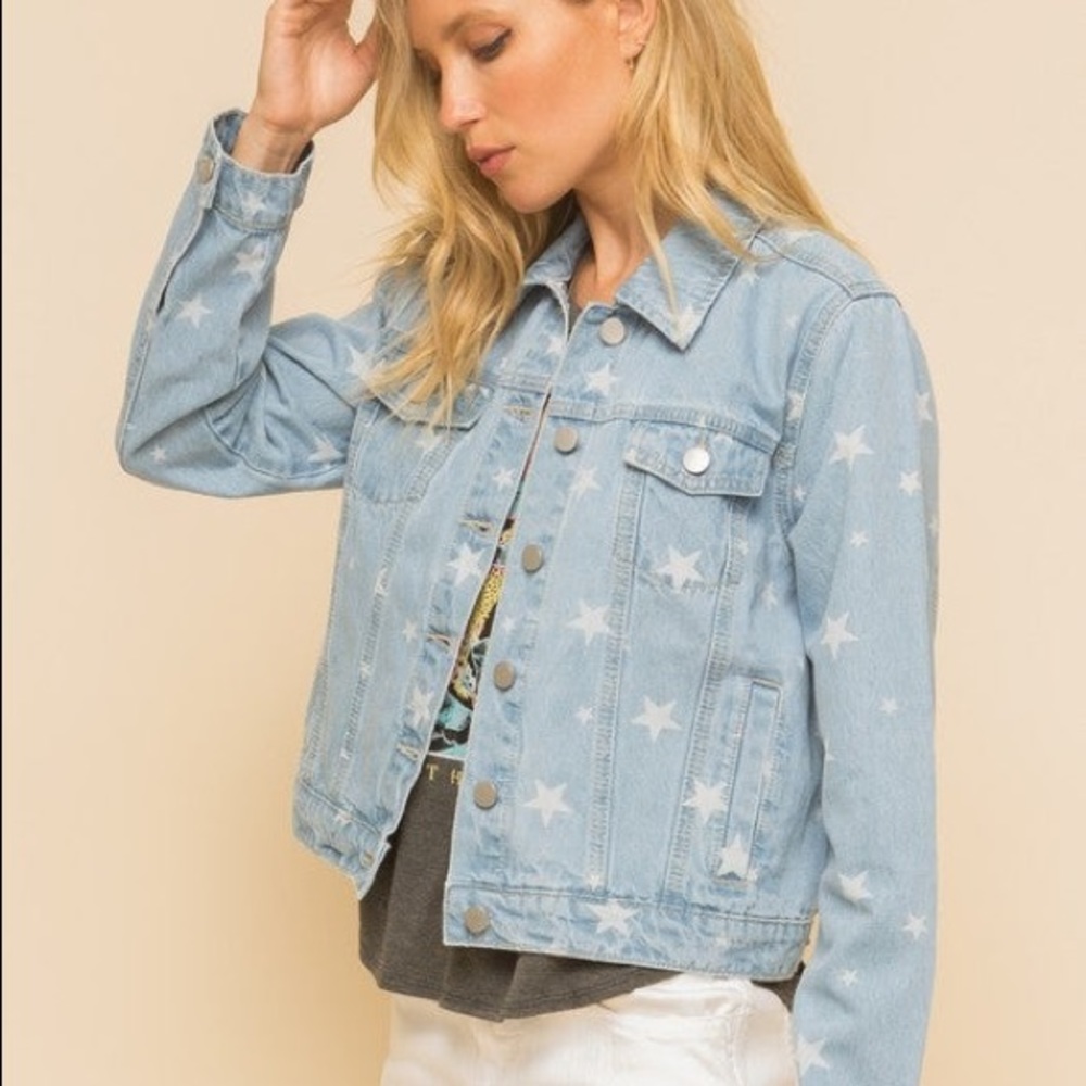 Star printed denim jacket